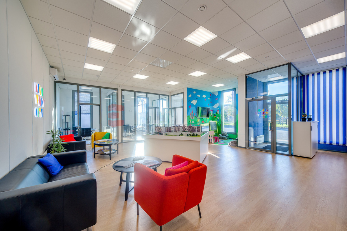 Модульный офис продаж компании Glorax Development